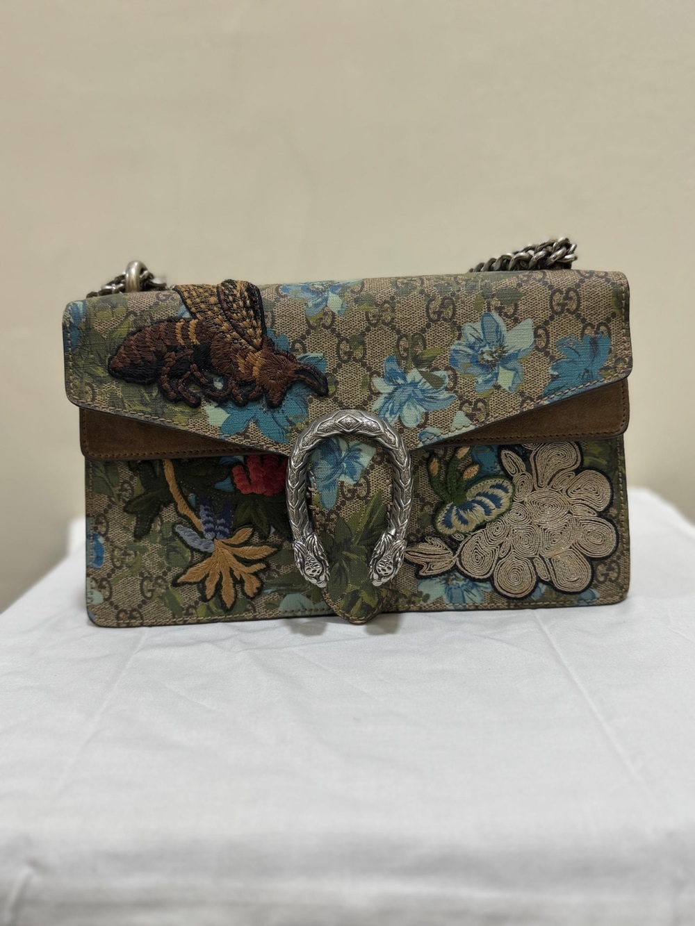 Gucci Dionysus GG-supreme embroidered shoulder bag